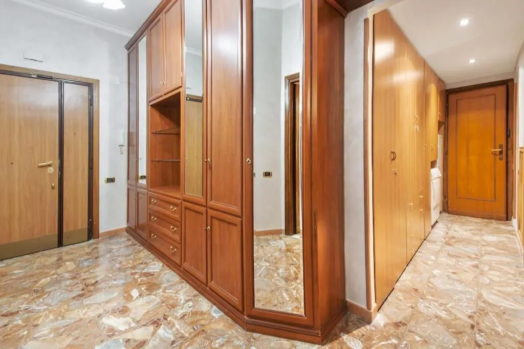 Domus Patrizia Romana 6 Persone Italy